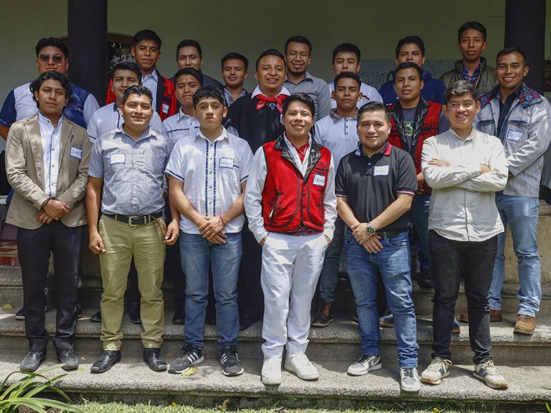 MEF Foto grupal becarios_hombres copia